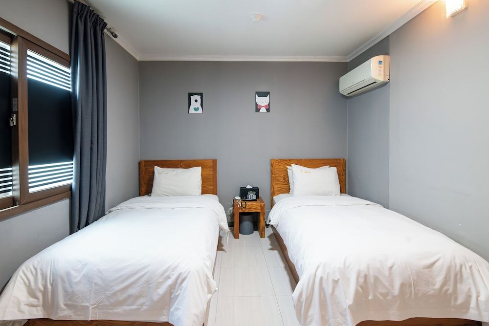 Gung Business Hotel Jeonju Deluxe Twin Room, City View 5