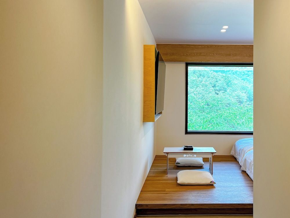 HOTEL KANWOLGE Deluxe Single Twin Hinoki Mountain View 23