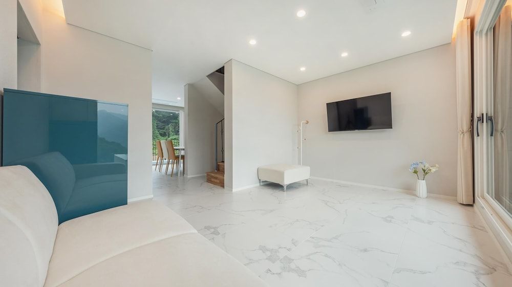 Gapyeong Staysumok Pool Villa Pension Basic Room, 2 Bedrooms (stay1) 12