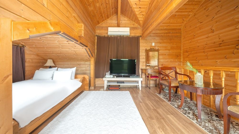 Yangpyeong Isobiyagi Spa Pension Basic Room, 1 Bedroom (Room 102) 3