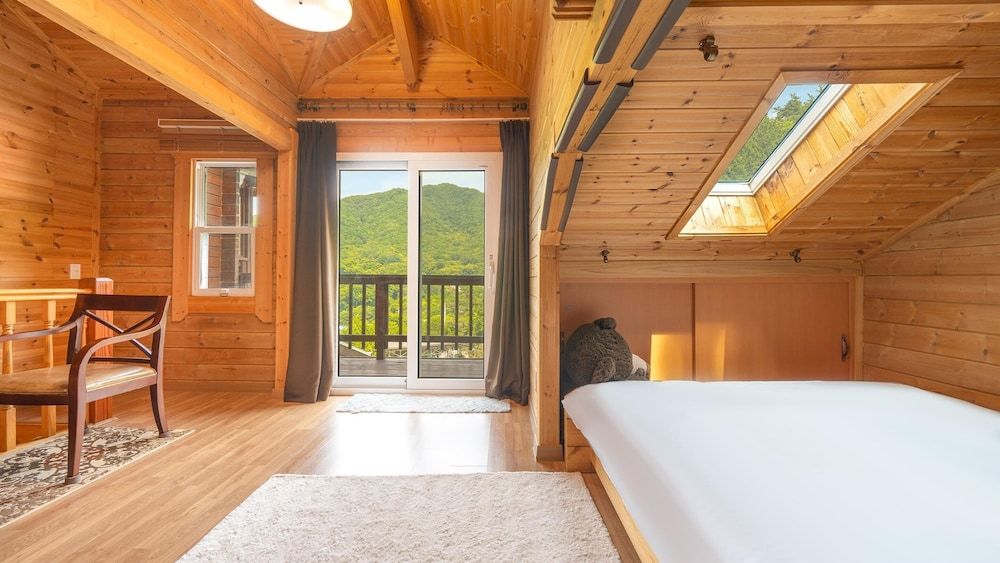 Yangpyeong Isobiyagi Spa Pension Basic Room, 1 Bedroom (Room 102)