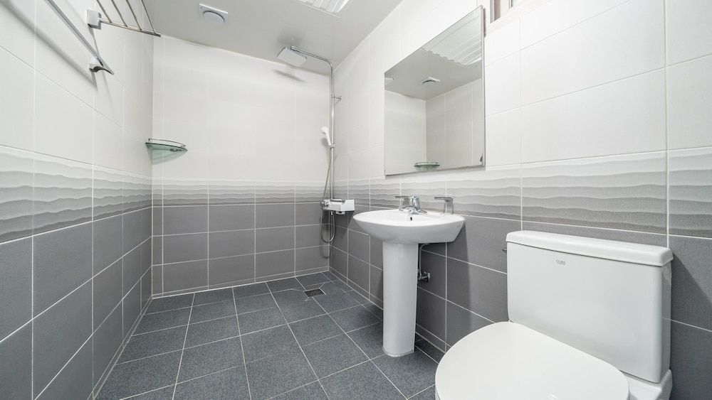 Yeosu Wayo Ocean View Pension Basic Room, 1 Bedroom (Room 203) 7