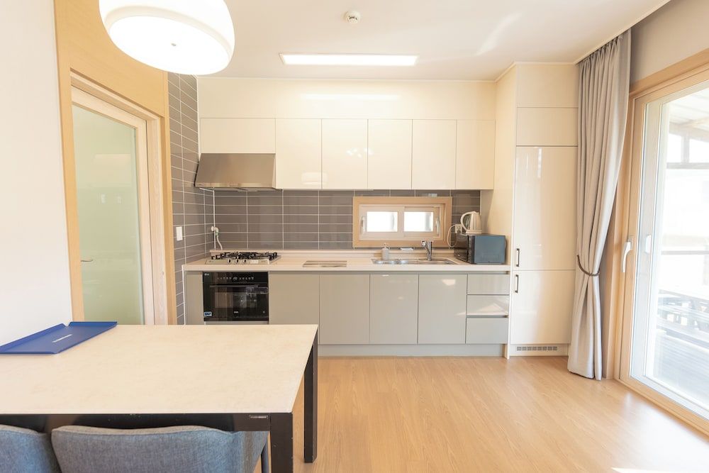 Le Comte Bleu Family House 5