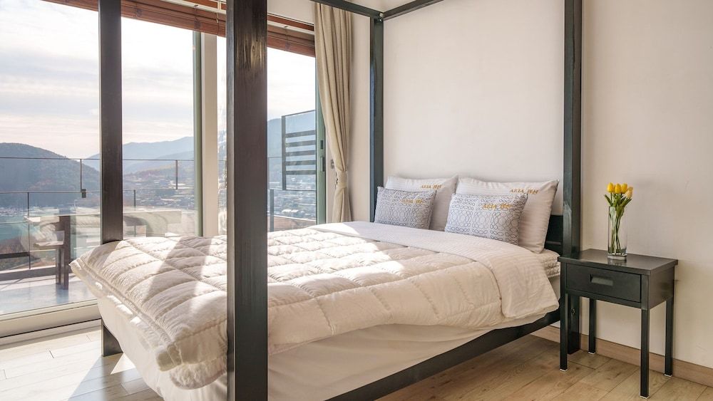 Namhae Aria Spa Pension Basic Room, 1 Bedroom (Timpani VINTAGE (Ocean View/Spa))