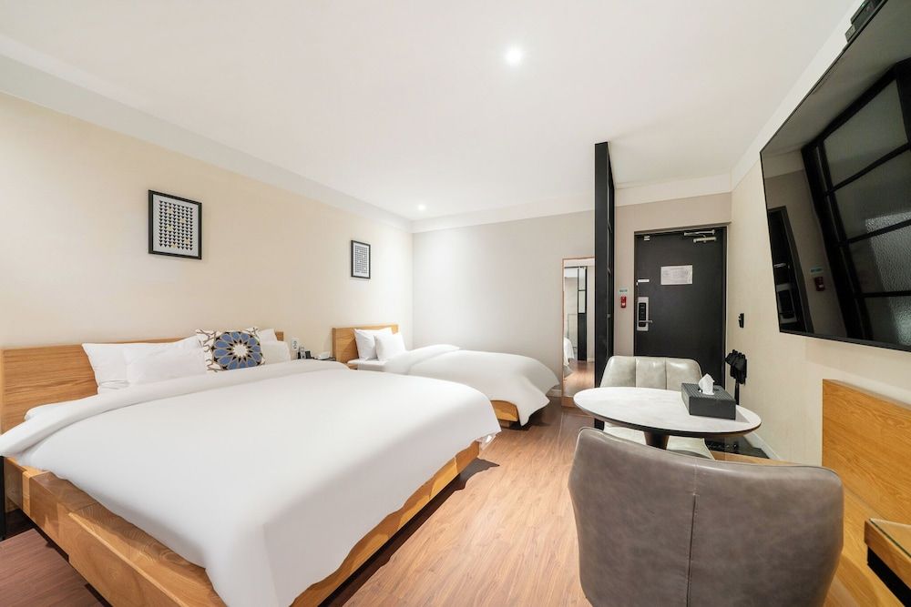 3s Hotel Soraepogu Deluxe Twin Room 3