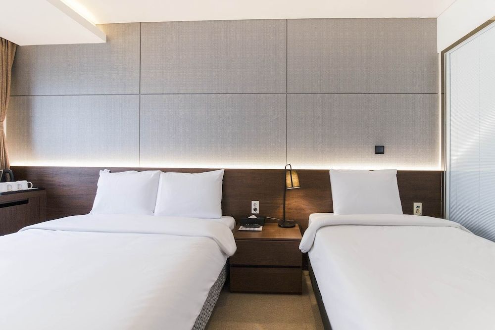 HOTEL ELORA Deluxe Triple Room, City View 6