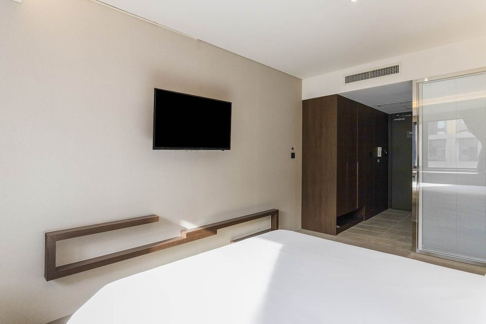 HOTEL ELORA Deluxe Double Room, City View 28