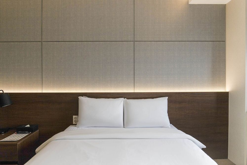 HOTEL ELORA Deluxe Double Room, City View 10