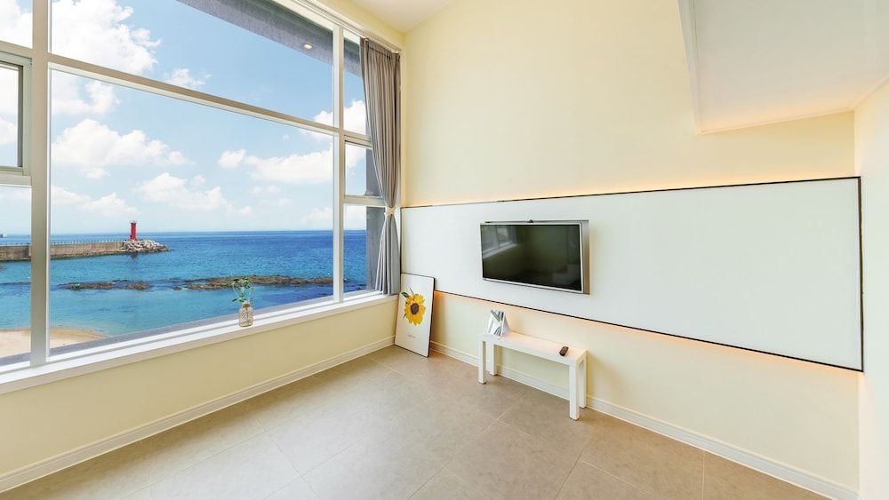 Gangreung Ninarang Spa Pension Basic Room, 1 Bedroom (Room303 (Duplex/Spa)) 5