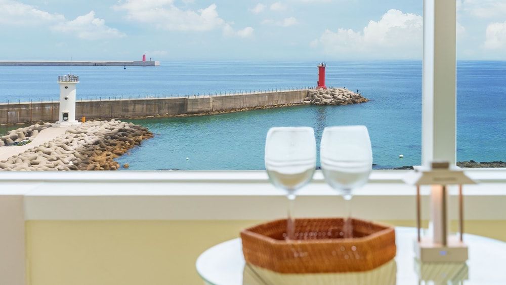 Gangreung Ninarang Spa Pension Basic Room, 1 Bedroom (Room402 (Spa)) 6