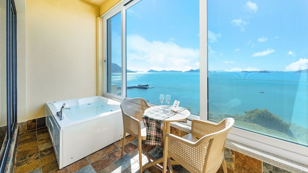 Yeosu Stay Raonpine Spa Pension Basic Room, 1 Bedroom (Ocean View Room 201 (Spa)) 4