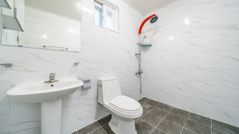 Yeongwol You and I Spa Pension Basic Room, 1 Bedroom (Room 202 (Spa)) 5