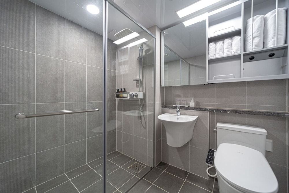 Bella Stay Hotel Deluxe Family Bunker 6