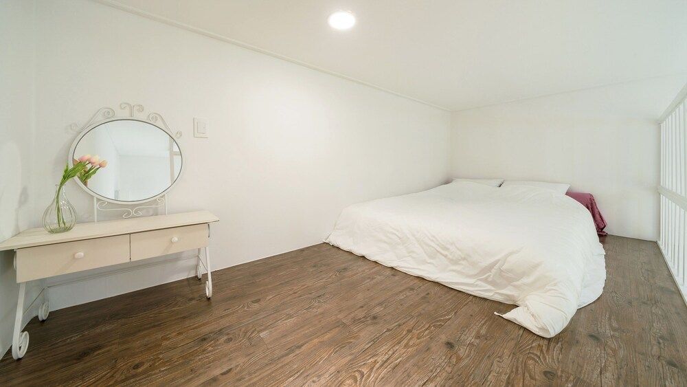 Gangreung Comichi Bada Pension Basic Room, 1 Bedroom (cocktail)