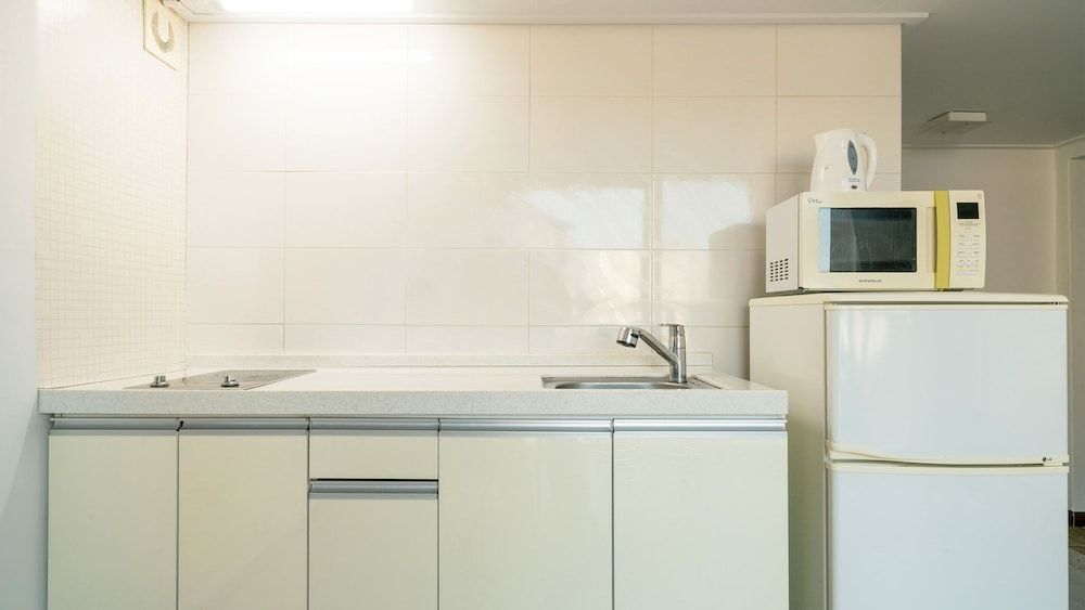 Gangreung Comichi Bada Pension Basic Room, 1 Bedroom (grangblue) 6