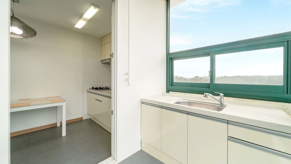 Gangreung Comichi Bada Pension Basic Room, 2 Bedrooms (haedodi) 7