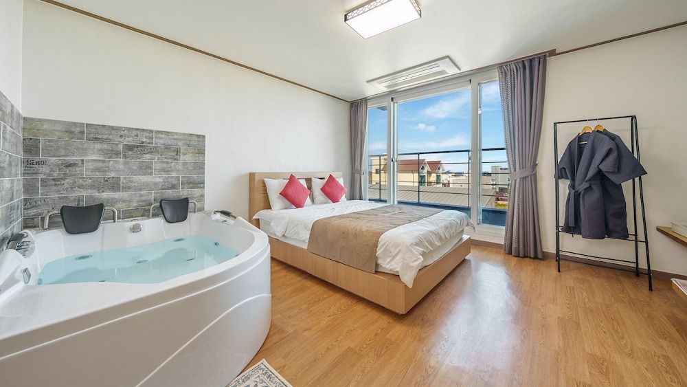 Gangreung top spa Pension Basic Room, 1 Bedroom (bongwan 407ho)