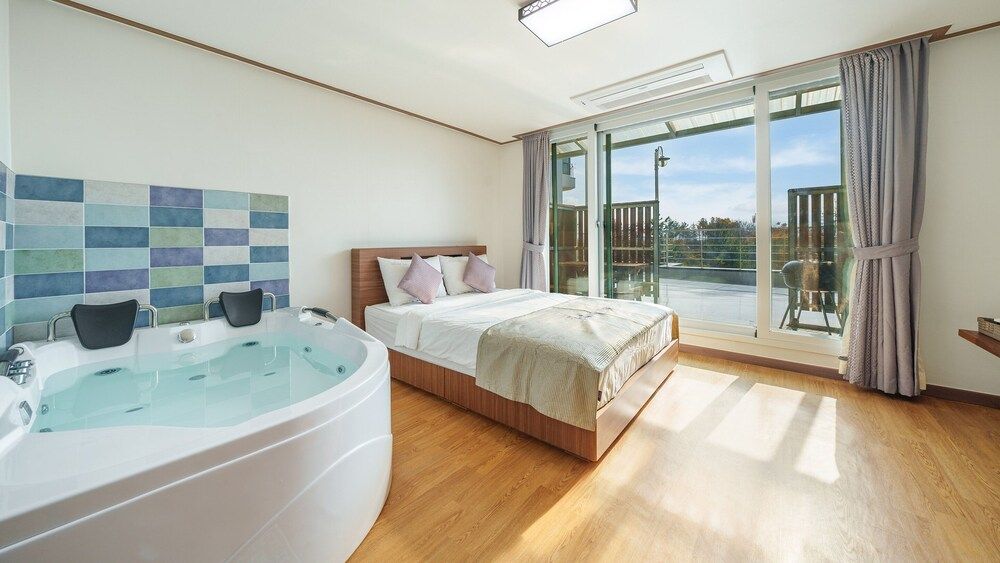 Gangreung top spa Pension Basic Room, 1 Bedroom (bongwan 304ho) 3