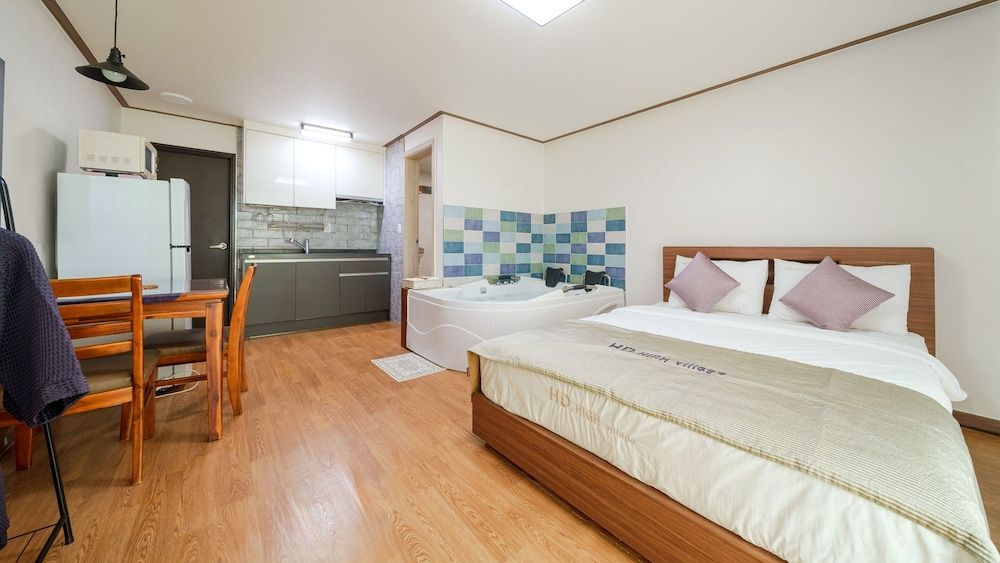 Gangreung top spa Pension Basic Room, 1 Bedroom (bongwan 304ho) 2