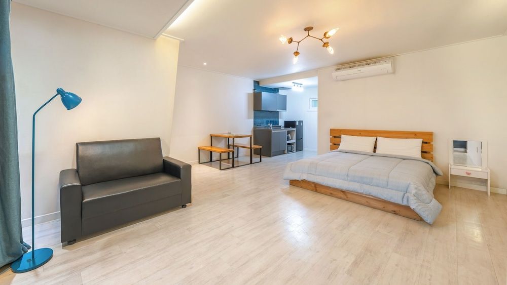 Gangneung Nineone Pet Pension Basic Room, 1 Bedroom (C Room 1) 3