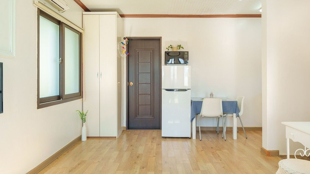 Geoje Yeoul Pet-friendly Pension Basic Room, 1 Bedroom (Poodle 101) 8