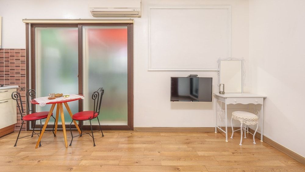 Geoje Yeoul Pet-friendly Pension Basic Room, 1 Bedroom (Poodle 103) 10