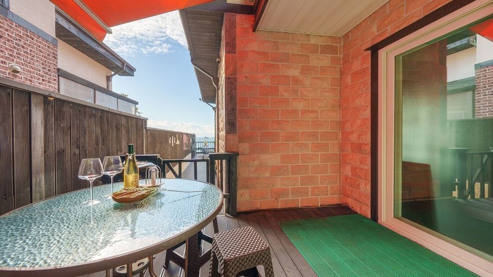 Geoje Yeoul Pet-friendly Pension Basic Room, 1 Bedroom (Poodle 103) 7