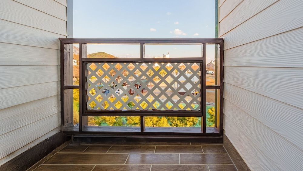 Geoje Peugeot Gomsol Petfriendly Pension Basic Room, 1 Bedroom (Gomsal 203 (Terrace, No Pets Allowed))