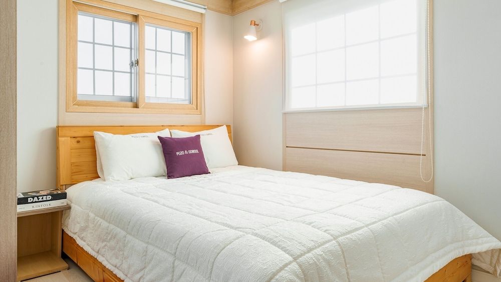 Geoje Peugeot Gomsol Petfriendly Pension Basic Room, 2 Bedrooms (Gomsal 204 (Terrace, No Pets Allowed)) 2
