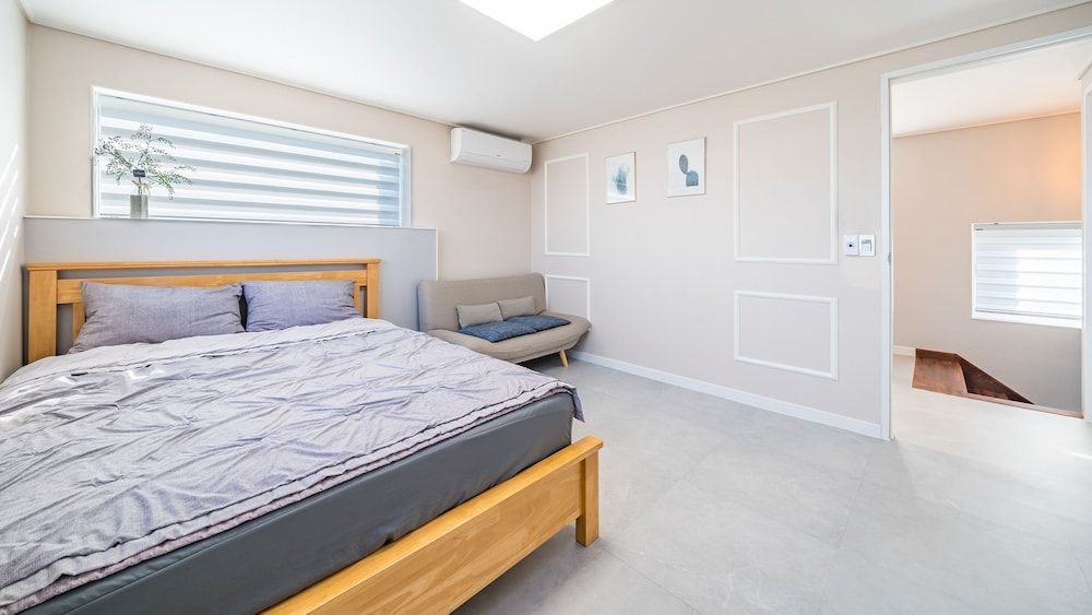 Namhae Yujane Pension Basic Room, 3 Bedrooms (dokchae (Ocean view / Private BBQ)) 7