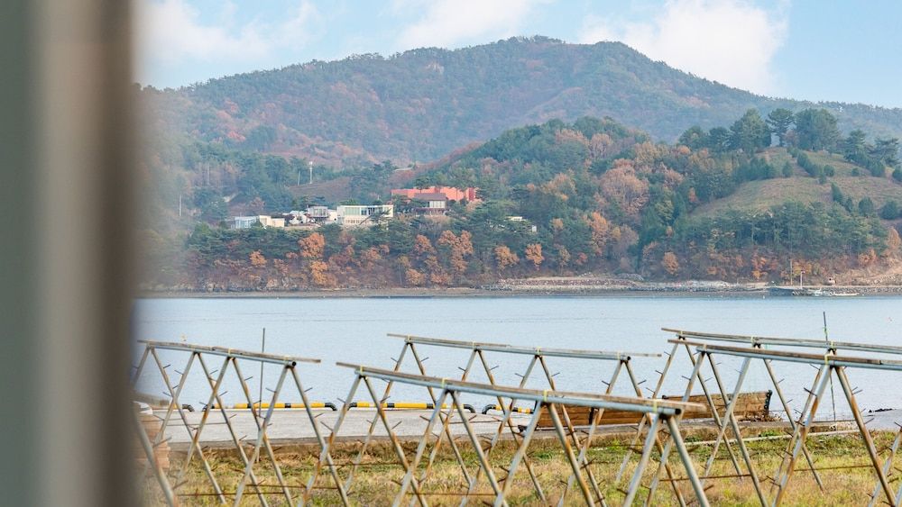 Namhae Yujane Pension Basic Room, 1 Bedroom (B-04(Ocean view)) 4