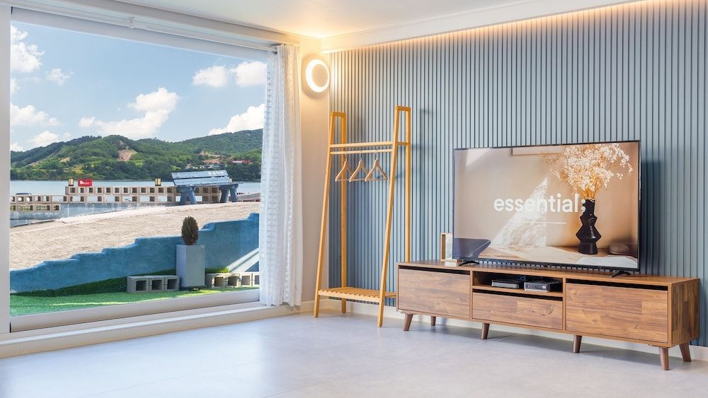 Namhae Yujane Pension Basic Room, 3 Bedrooms (dokchae (Ocean view / Private BBQ)) 20