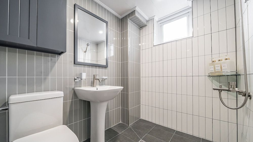 Namhae Yujane Pension Basic Room, 3 Bedrooms (dokchae (Ocean view / Private BBQ)) 13