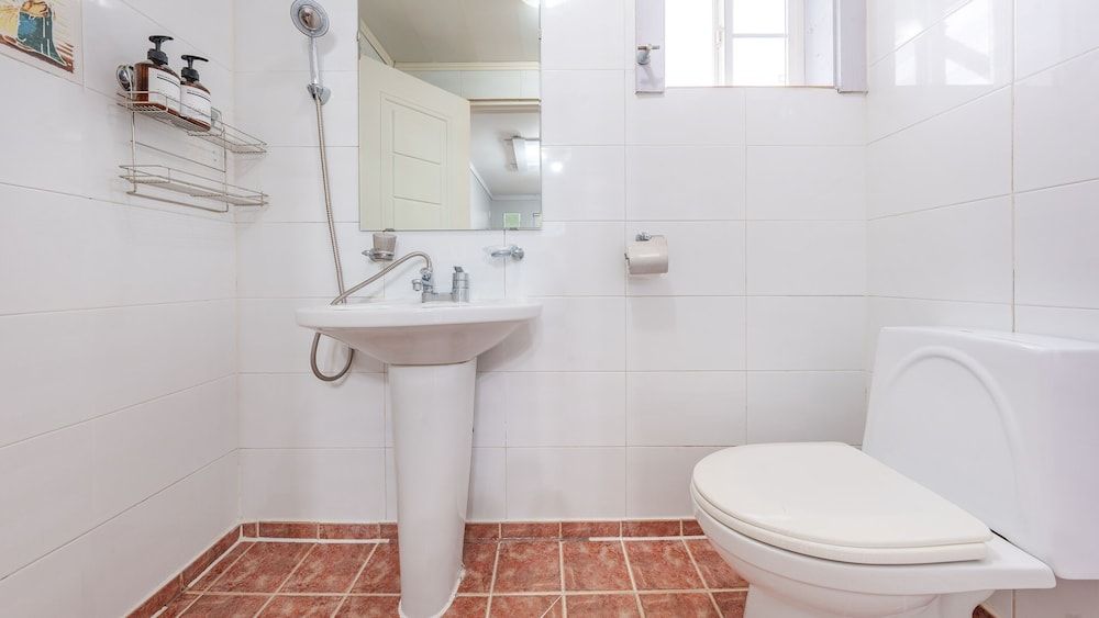 Gangneung Staydasiolgae Poolvillapension Basic Room, 1 Bedroom (204 (Forest view)) 6