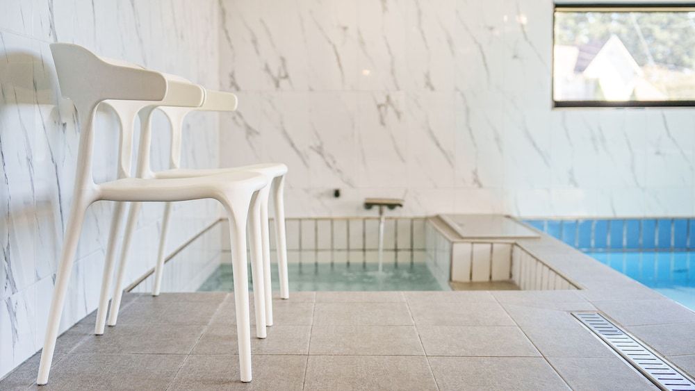 Gangneung Staydasiolgae Poolvillapension Basic Room, 1 Bedroom (New wing Poolvilla 1 (Forest view)) 9