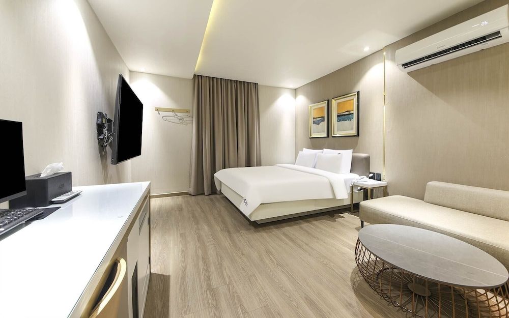 Hotel Azit - Sinsigaji Premium Double Room, Private Bathroom, City View 12