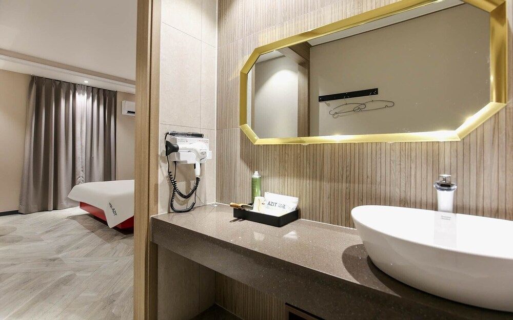 Hotel Azit - Sinsigaji Premium Double Room, Private Bathroom, City View 16