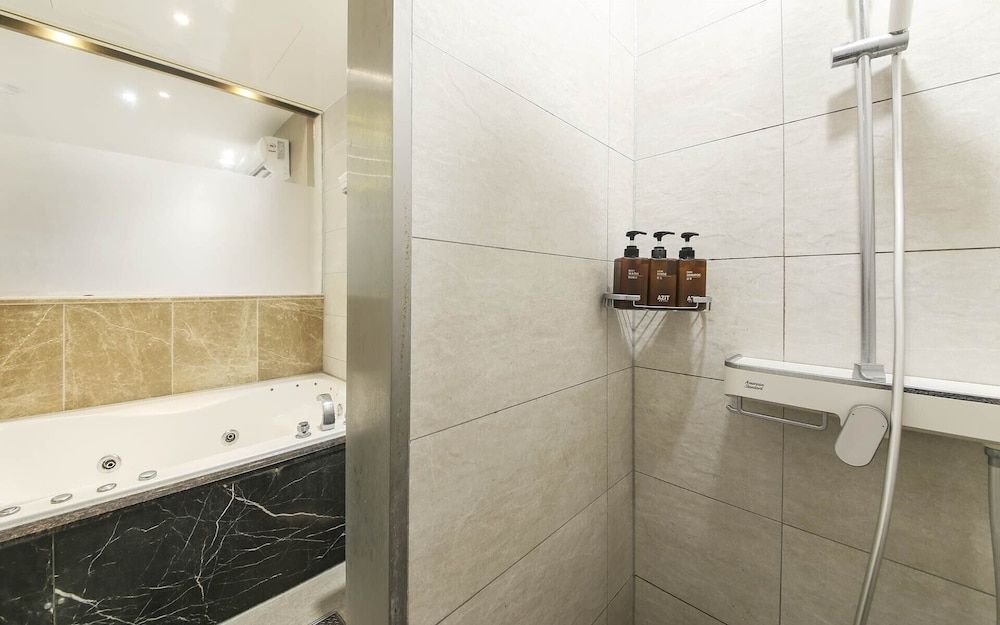 Hotel Azit - Sinsigaji Premium Double Room, Private Bathroom, City View 22