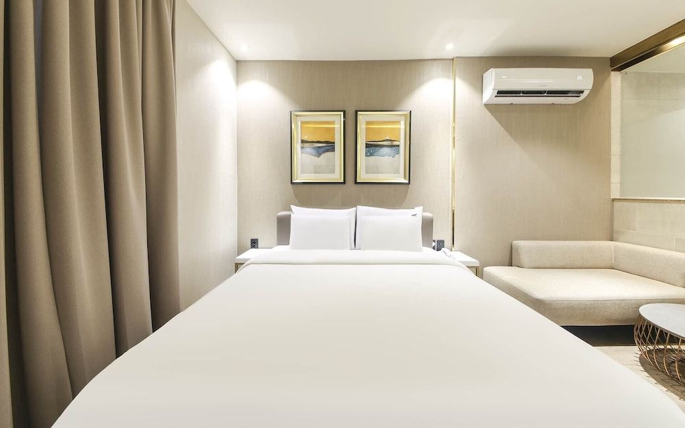 Hotel Azit - Sinsigaji Premium Double Room, Private Bathroom, City View 9