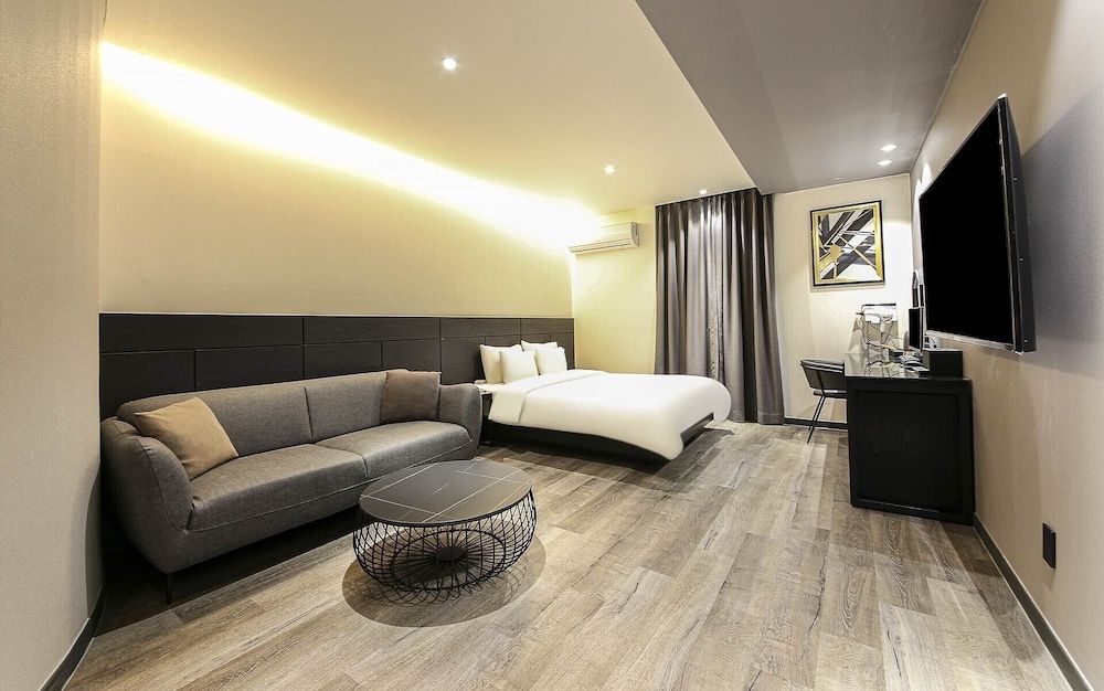 Hotel Azit - Sinsigaji Deluxe Double Room, Private Bathroom, City View 11