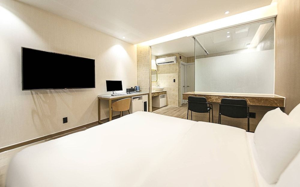 Hotel Azit - Sinsigaji Deluxe Double Room, Private Bathroom, City View 24