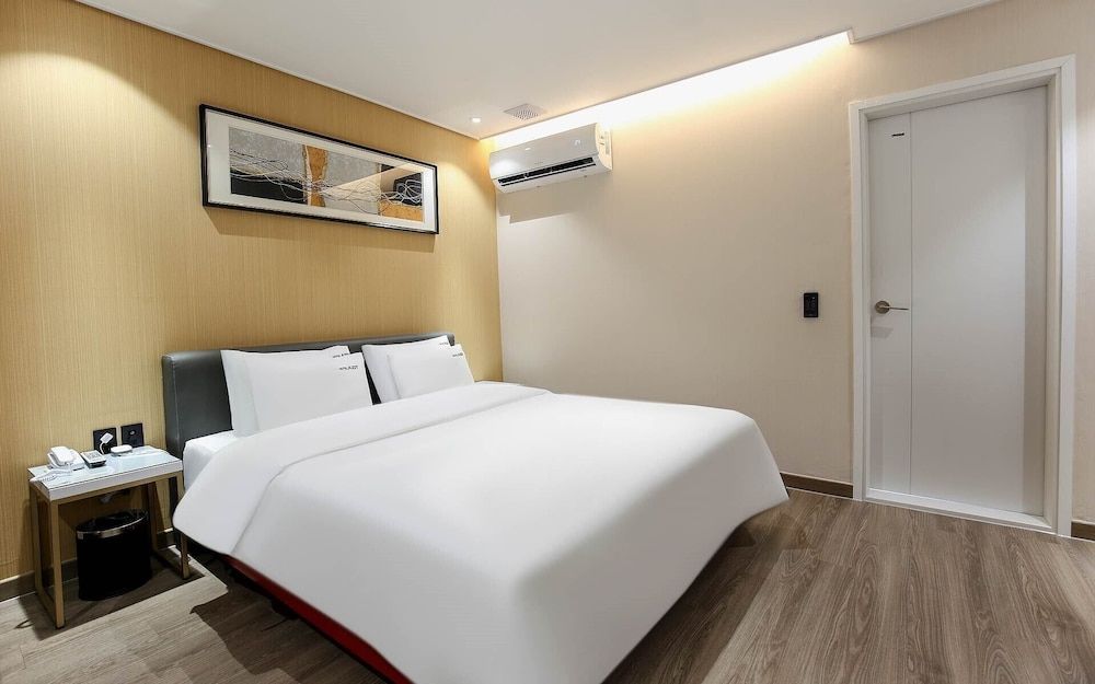 Hotel Azit - Sinsigaji Deluxe Double Room, Private Bathroom, City View 7