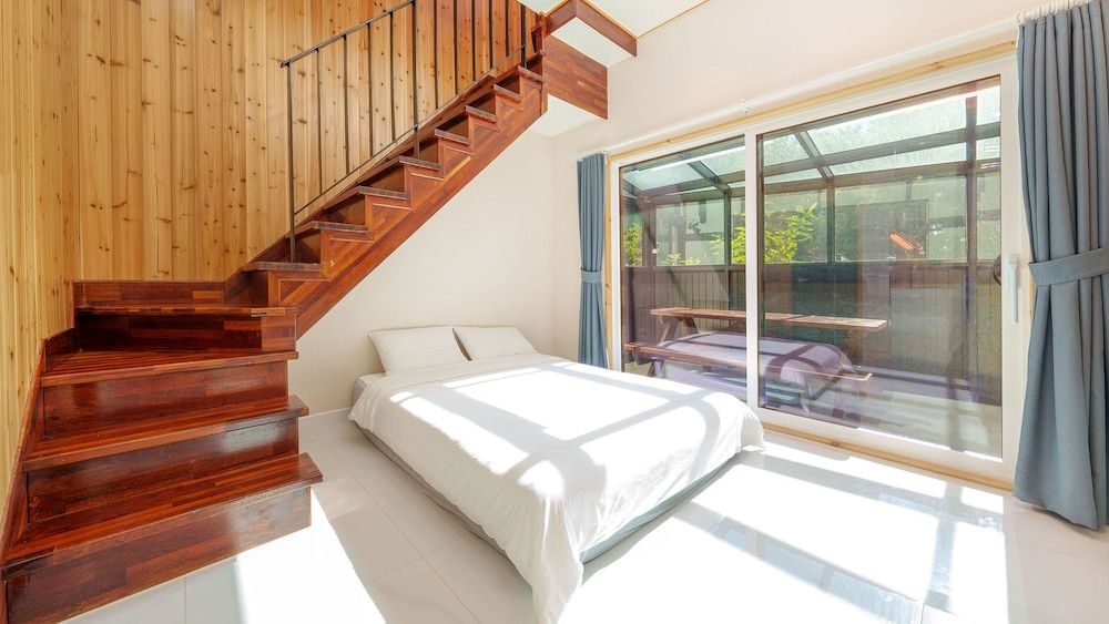 Stay Osolchae Dokche Pool Villa Pension Basic Room, 2 Bedrooms (Stay dokche CHAE(No pets Allowed))