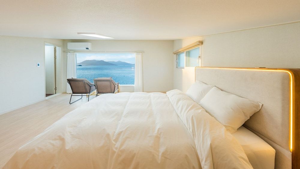 Geoje Daol Pool Villa Pension Basic Room, 1 Bedroom (Room 102)