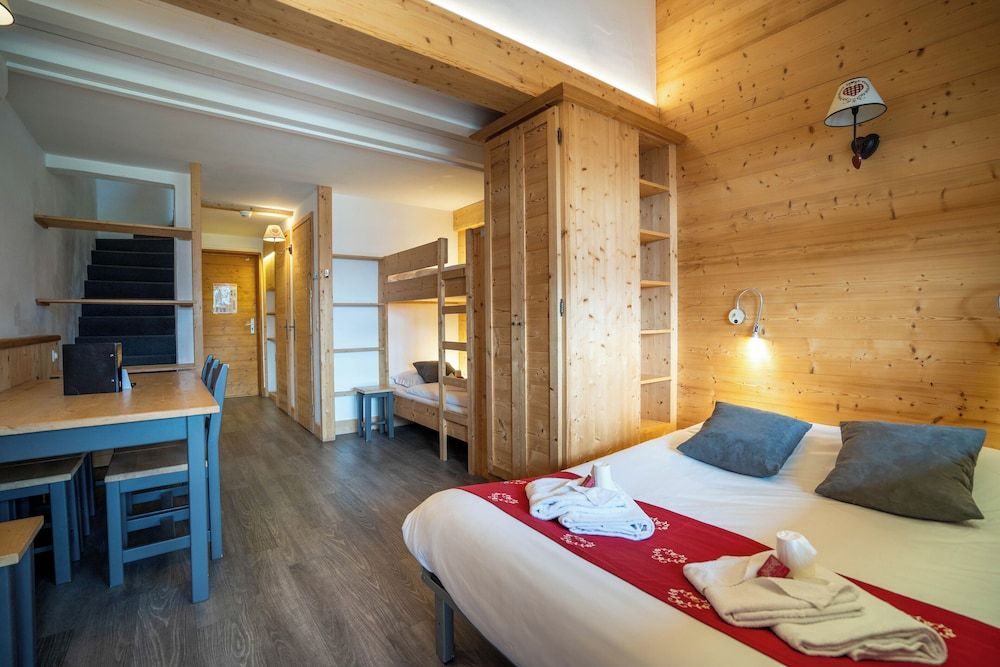Chambre Tribu 9 personnes