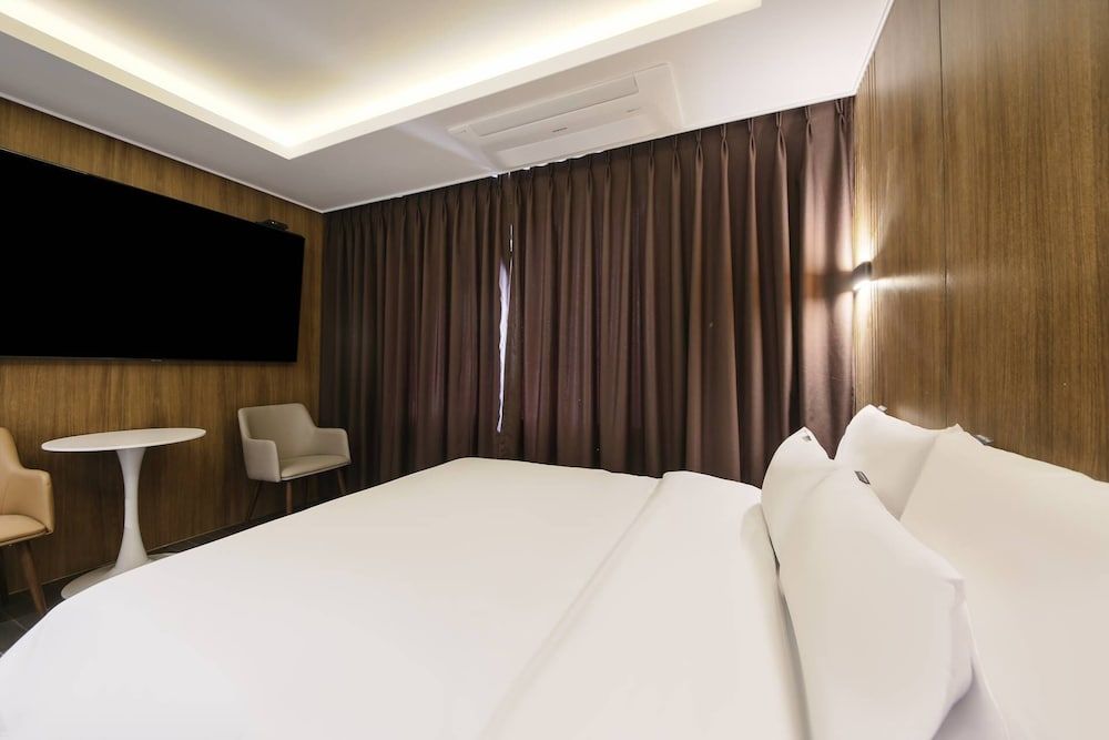 Jeonju Hotel Twosome Stay Seosin Superior, Non Smoking, OTT Available 2