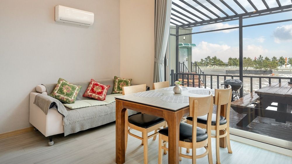 Yangyang Sunrise and Sunset Private Pens Basic Room, 2 Bedrooms (Building A (Ocean View / BBQ)) 8