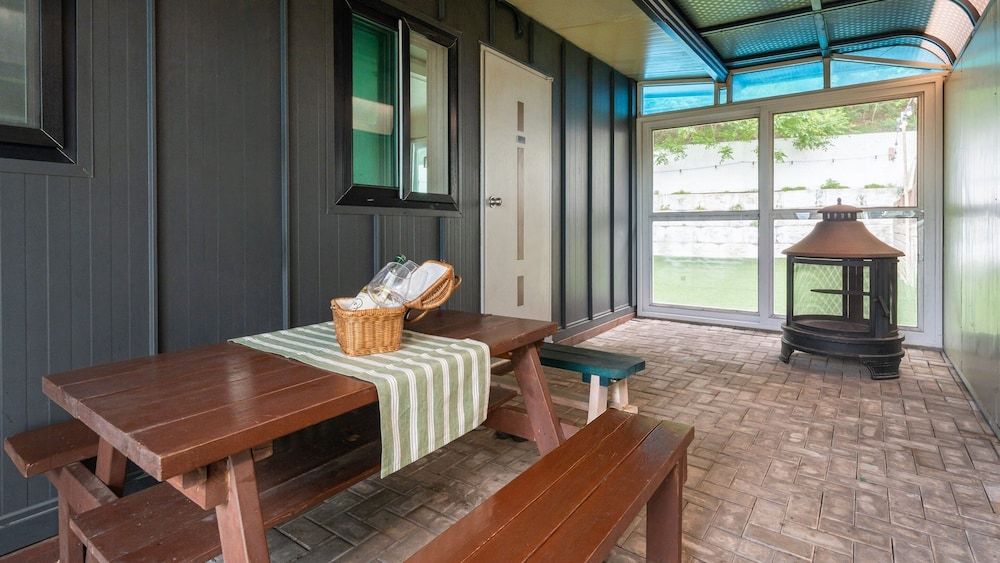 Pocheo Welcome Paw and Meow Pet Pension Basic Room, 1 Bedroom (Cottage No.2) 4