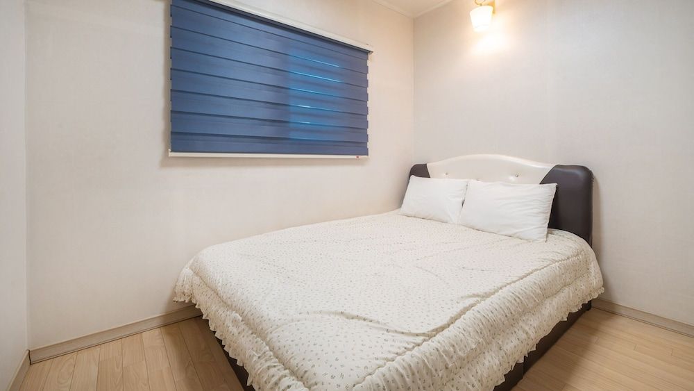 Pocheo Welcome Paw and Meow Pet Pension Basic Room, 1 Bedroom (Cottage No.1)