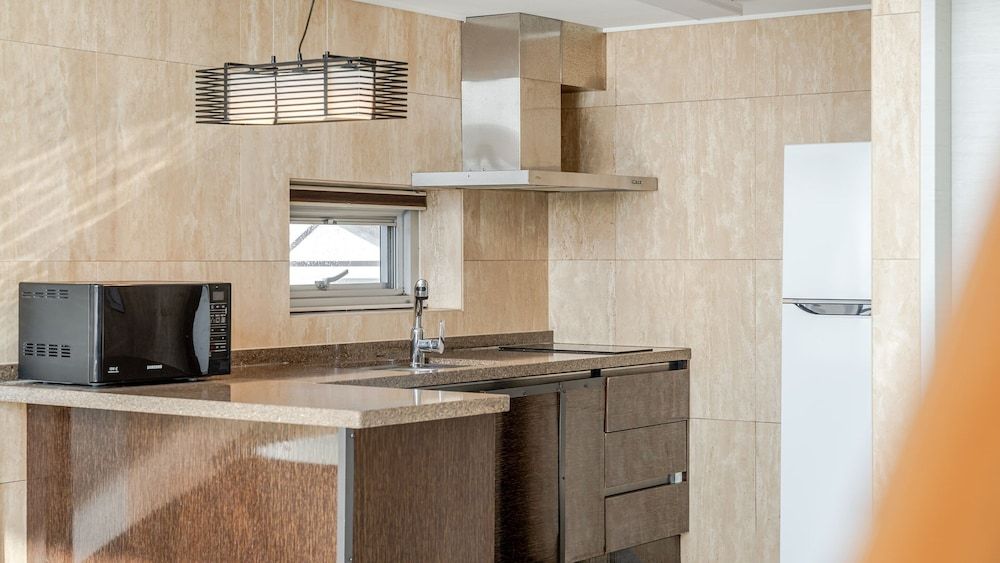 Taean Anmyeondo Bohemia Village Pension Basic Room, 1 Bedroom (C104(Spa/Private BBQ)) 3